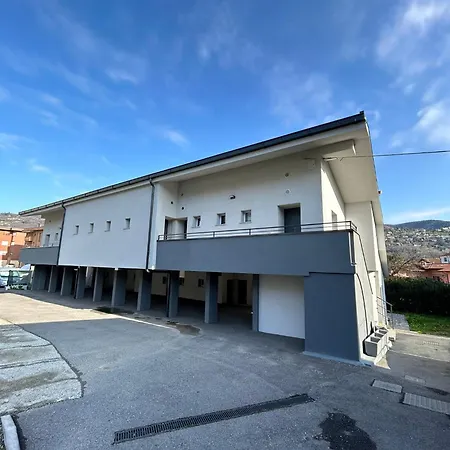 Lake Home Apartments Vendégház Lipomo