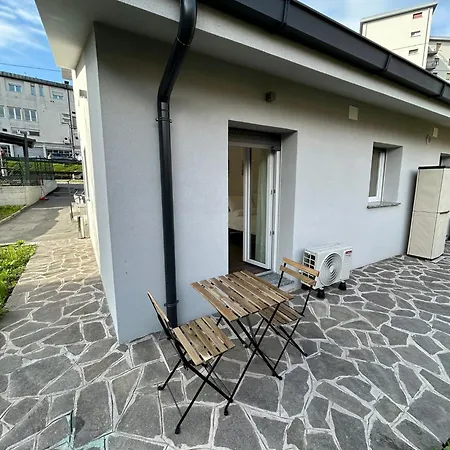Vendégház Lake Home Apartments