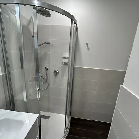 Гостевой дом Lake Home Apartments