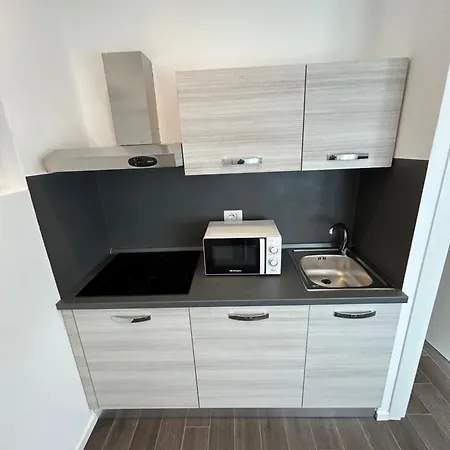 Vendégház Lake Home Apartments 3*